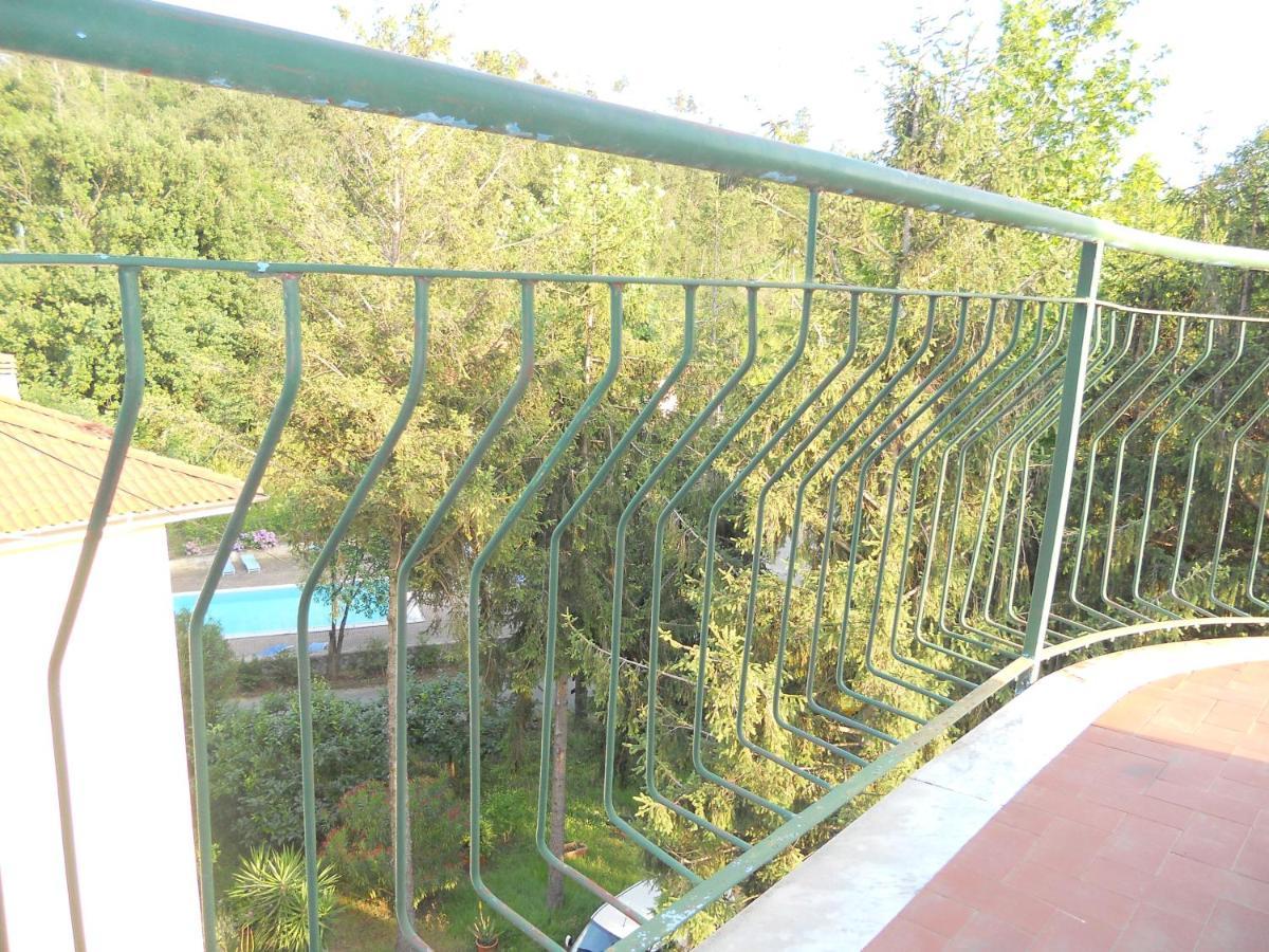 Hotel La Pineta Cogoleto Buitenkant foto