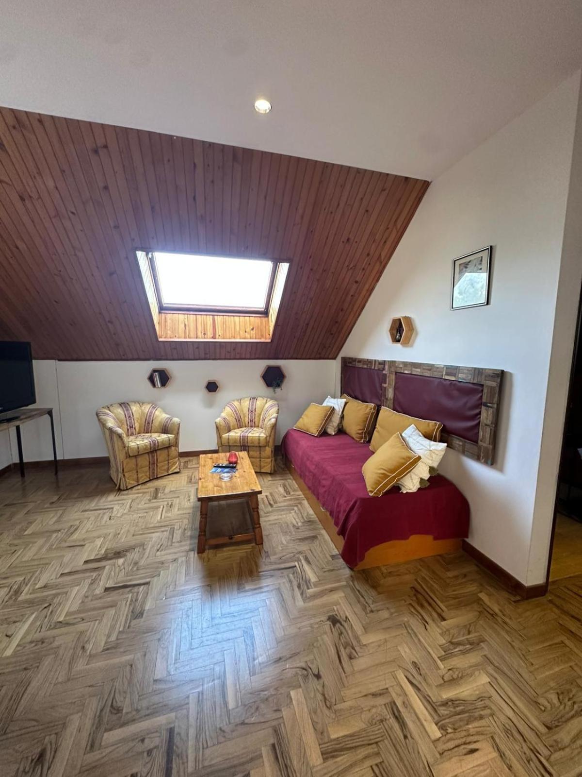 Hotel La Pineta Cogoleto Buitenkant foto