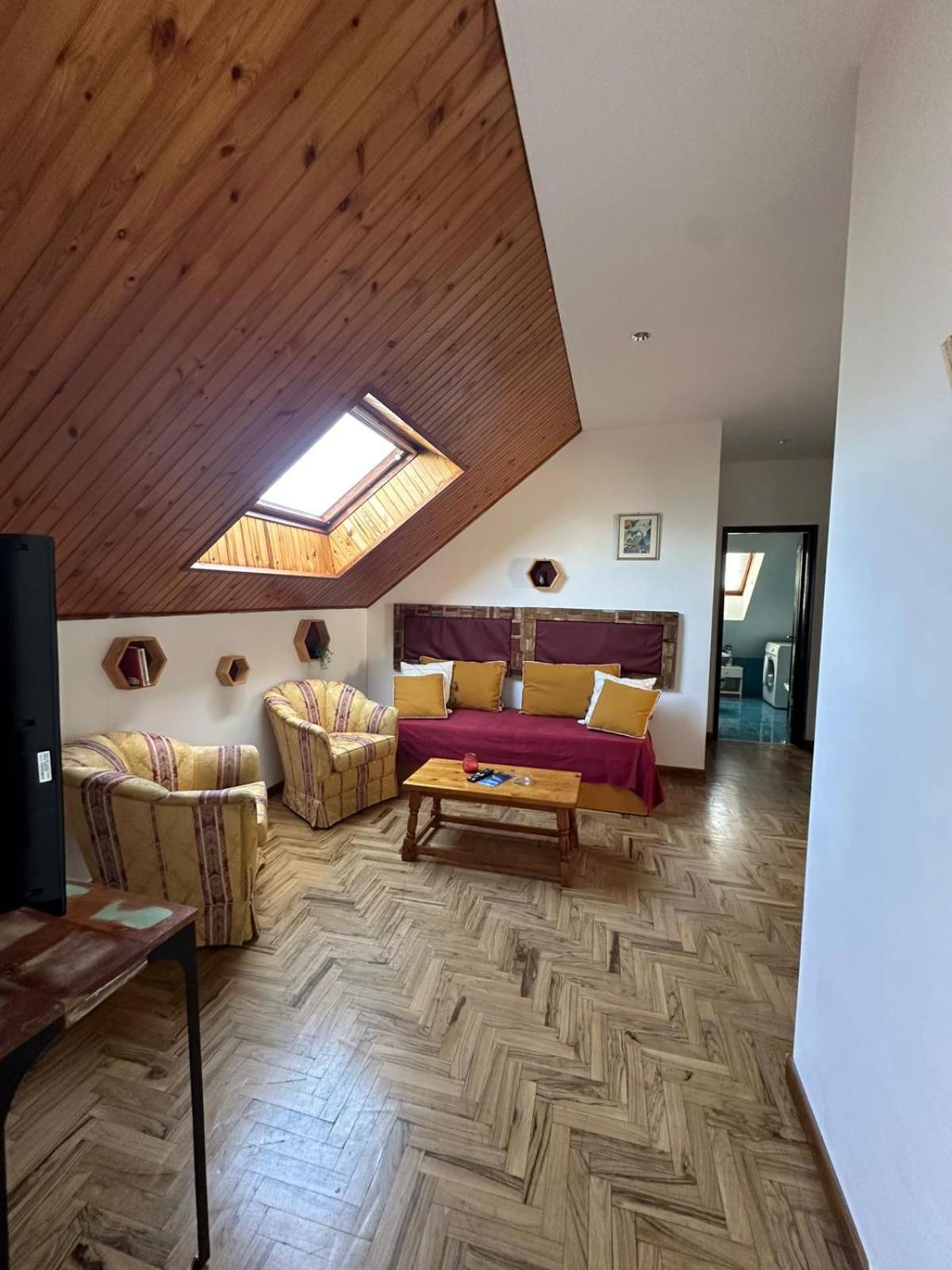 Hotel La Pineta Cogoleto Buitenkant foto