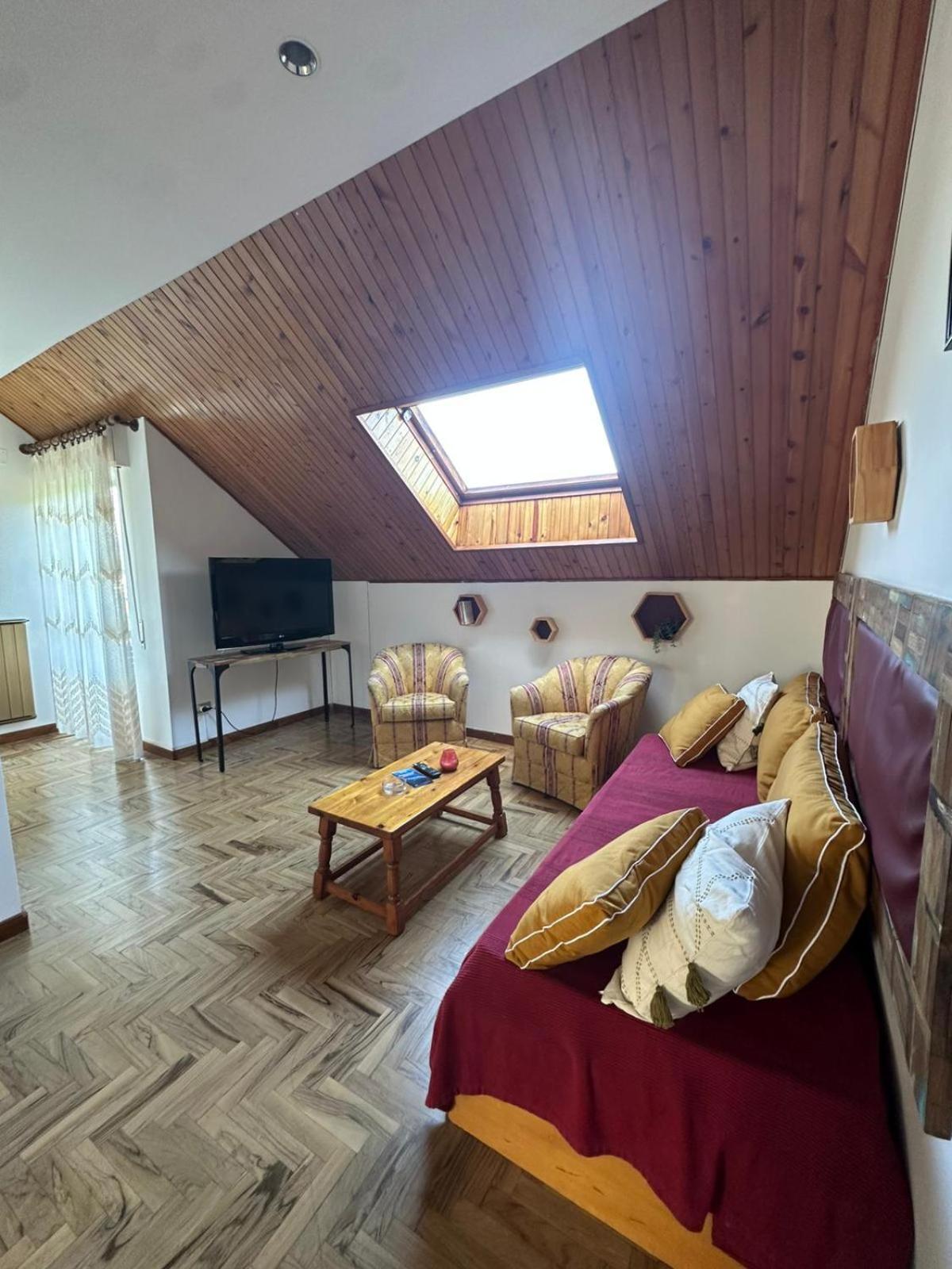 Hotel La Pineta Cogoleto Buitenkant foto