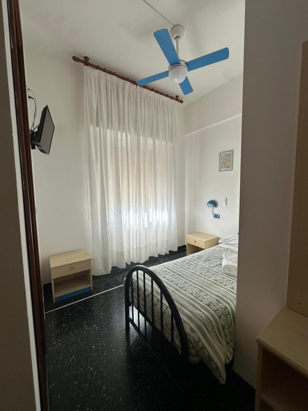 Hotel La Pineta Cogoleto Buitenkant foto