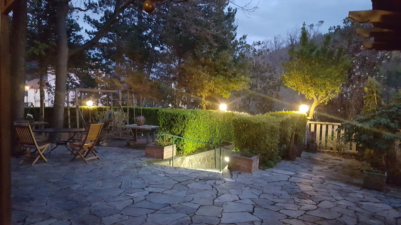 Hotel La Pineta Cogoleto Buitenkant foto